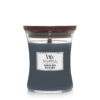 WoodWick Evening Onyx doftljus med trälock och elegant design.